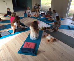 yoga op kamp 2 zomer 2019